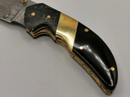 Couteau de Poche en Damas - Le Lou Venturi Hosteel