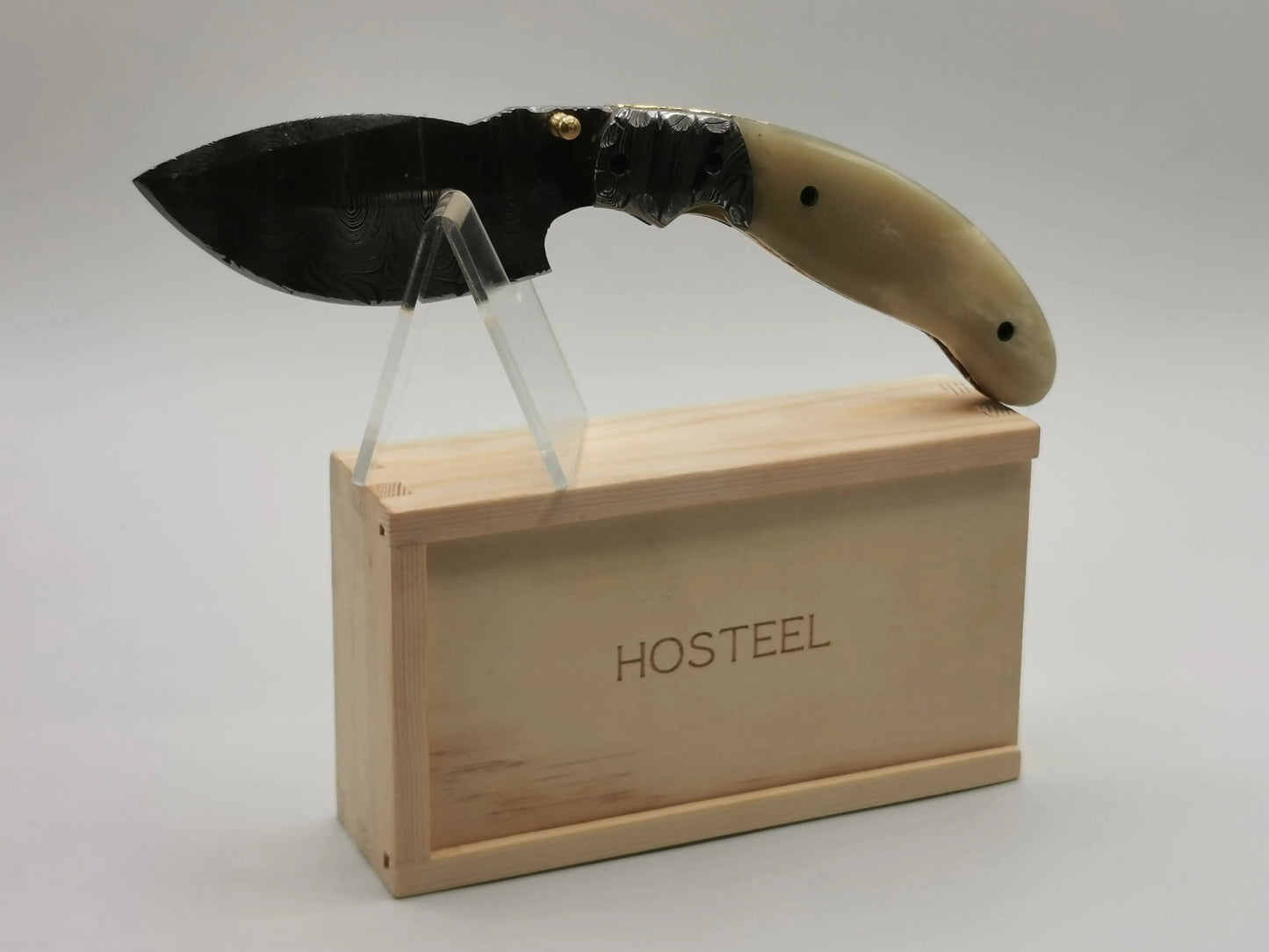 Couteau de Poche en Damas - Le Pastourel Hosteel