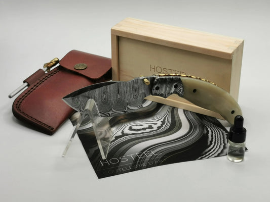Couteau de Poche en Damas - Le Pastourel Hosteel
