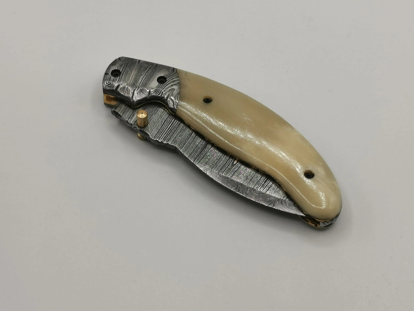 Couteau de Poche en Damas - Le Pastourel Hosteel