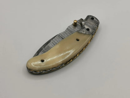 Couteau de Poche en Damas - Le Pastourel Hosteel