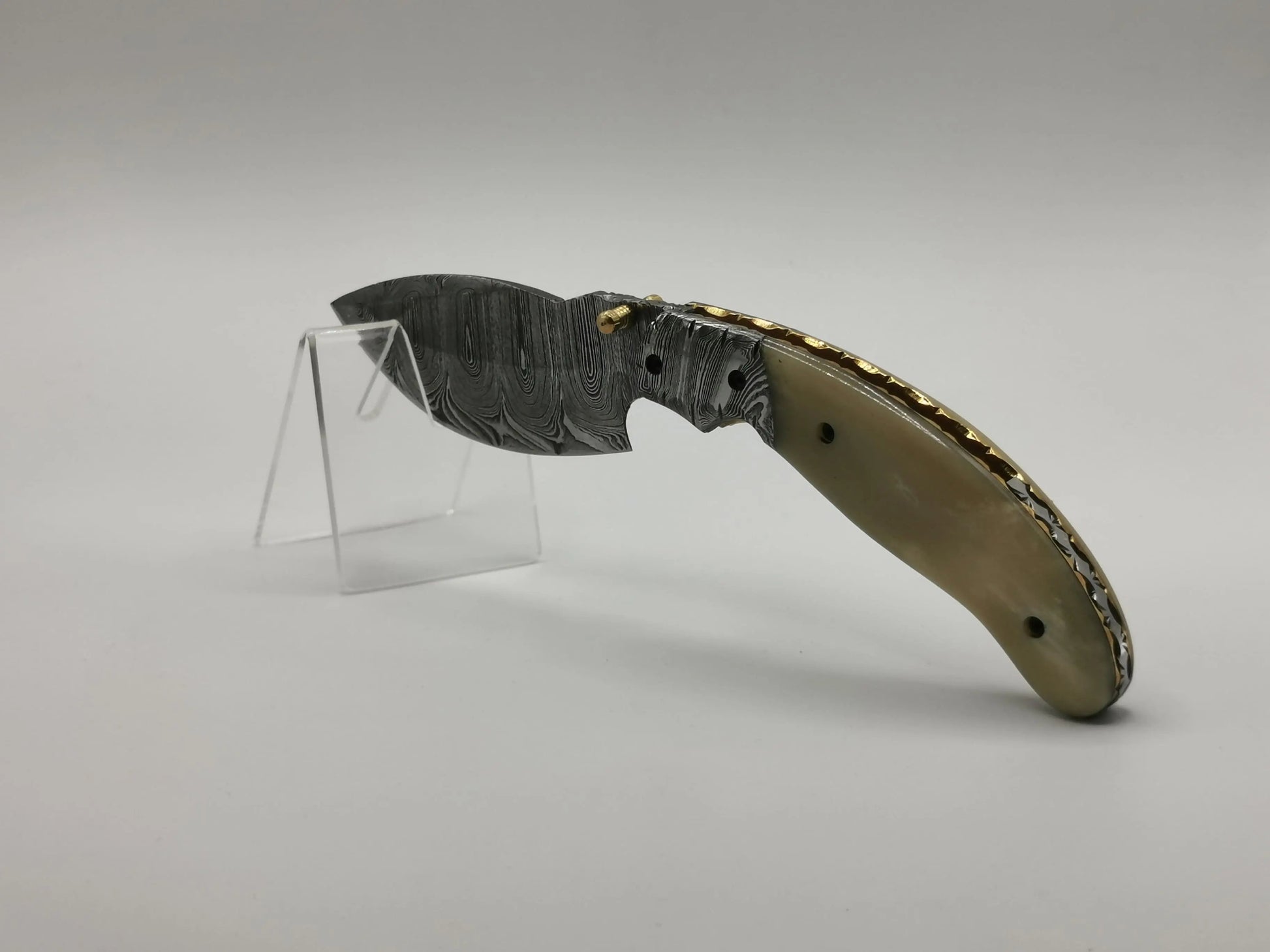 Couteau de Poche en Damas - Le Pastourel Hosteel