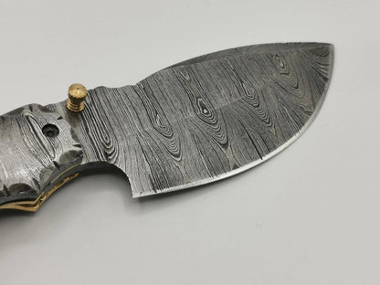 Couteau de Poche en Damas - Le Pastourel Hosteel