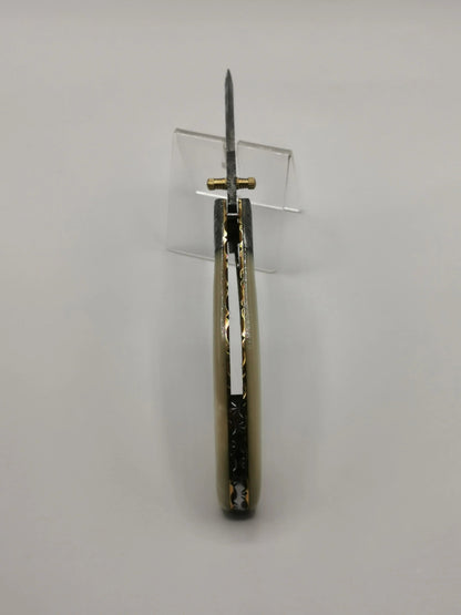 Couteau de Poche en Damas - Le Pastourel Hosteel