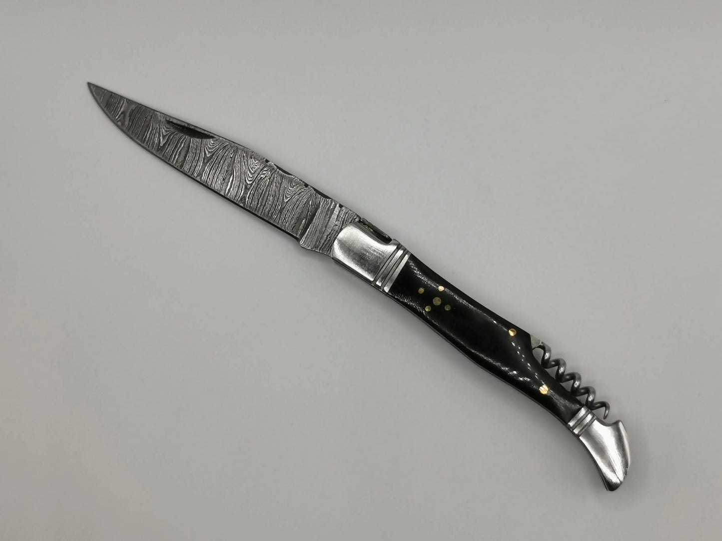 Couteau de Poche en Damas - Le Peyrasson Hosteel