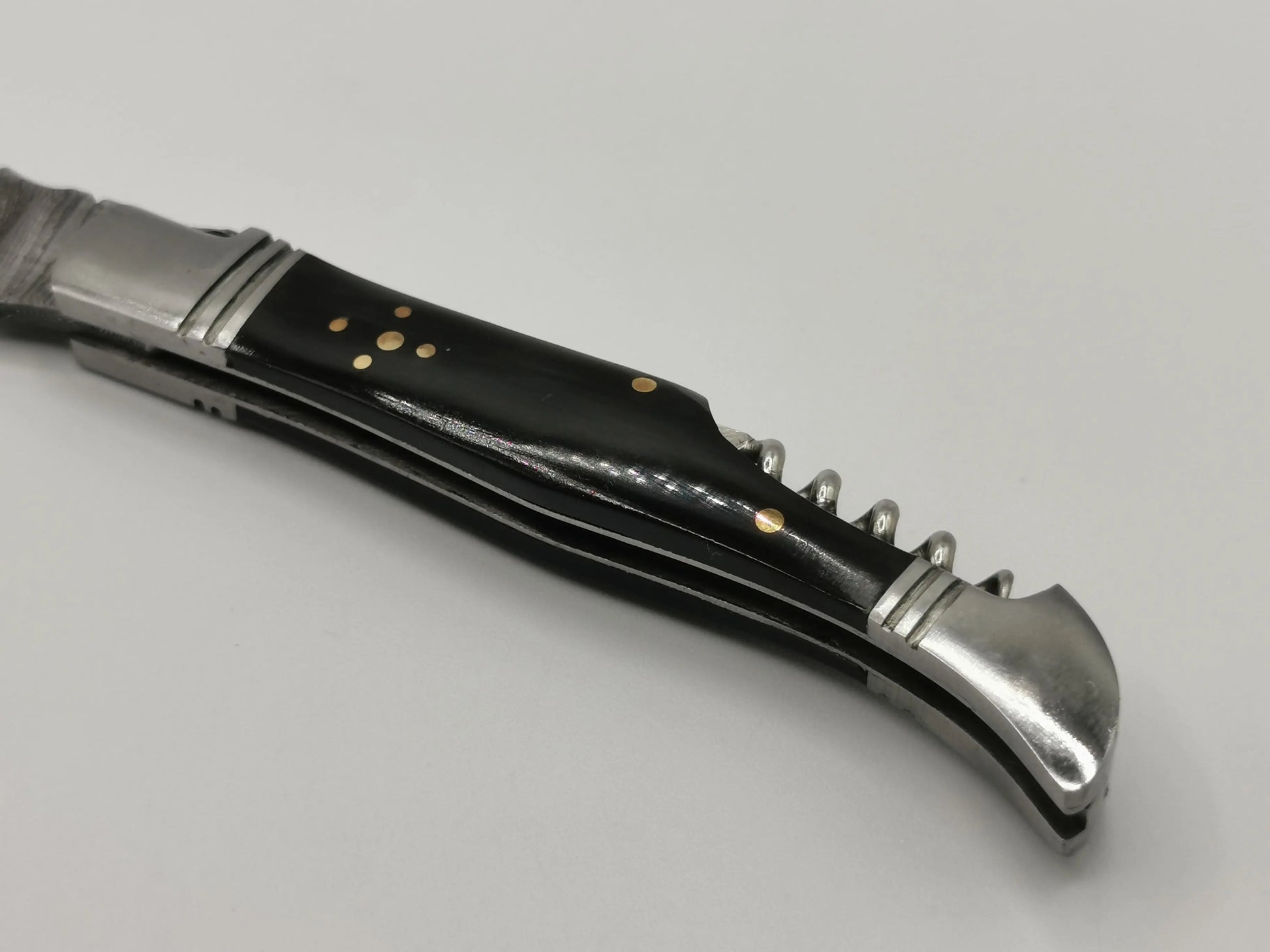 Couteau de Poche en Damas - Le Peyrasson Hosteel