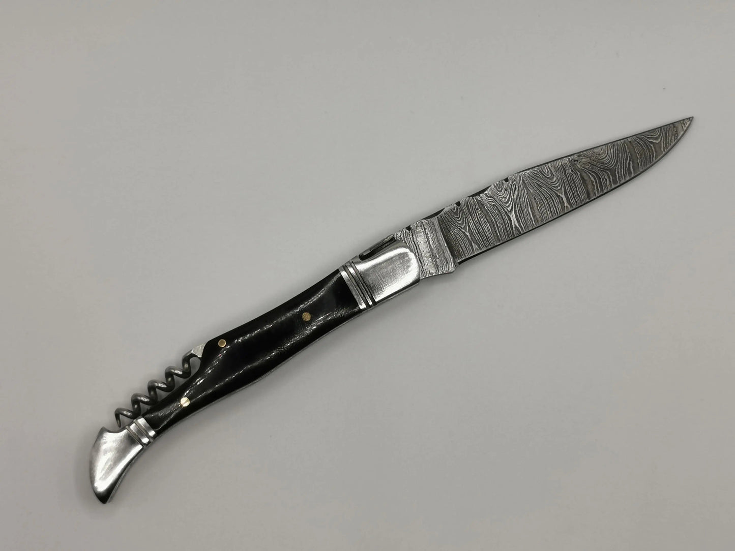 Couteau de Poche en Damas - Le Peyrasson Hosteel