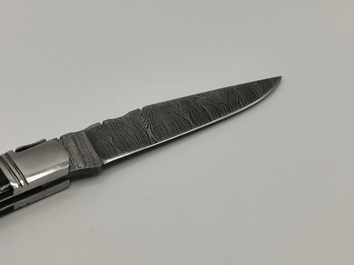 Couteau de Poche en Damas - Le Peyrasson Hosteel