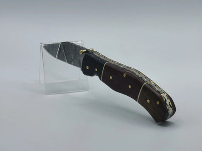 Couteau de Poche en Damas - Le Roucas Hosteel