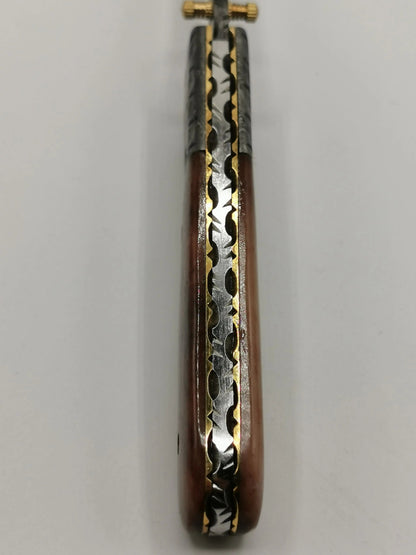 Couteau de Poche en Damas - Le Roussano Hosteel