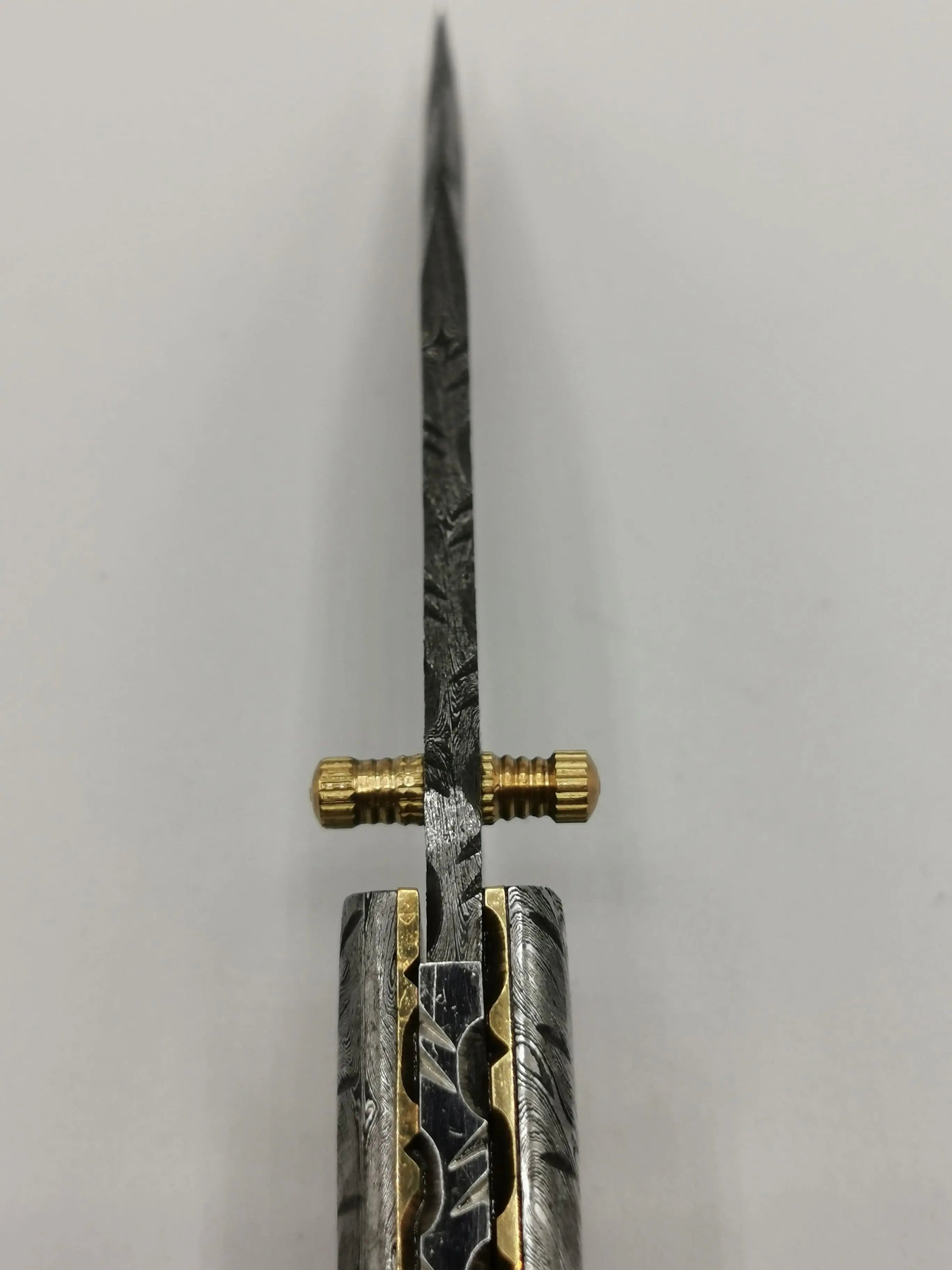 Couteau de Poche en Damas - Le Roussano Hosteel