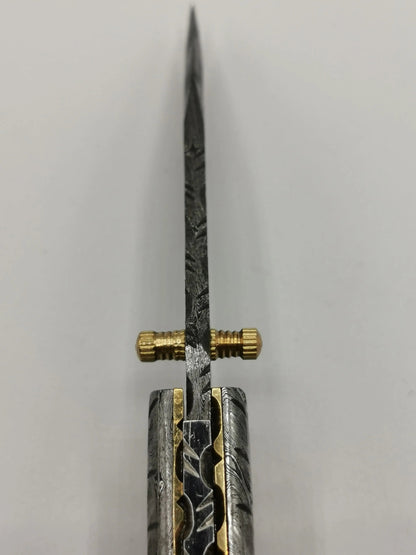 Couteau de Poche en Damas - Le Roussano Hosteel