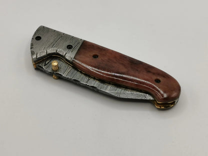 Couteau de Poche en Damas - Le Roussano Hosteel