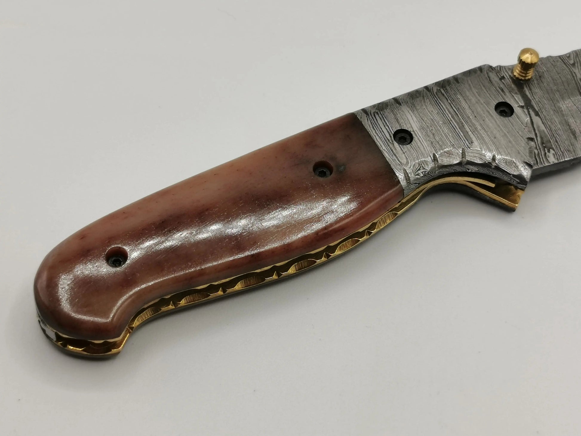 Couteau de Poche en Damas - Le Roussano Hosteel