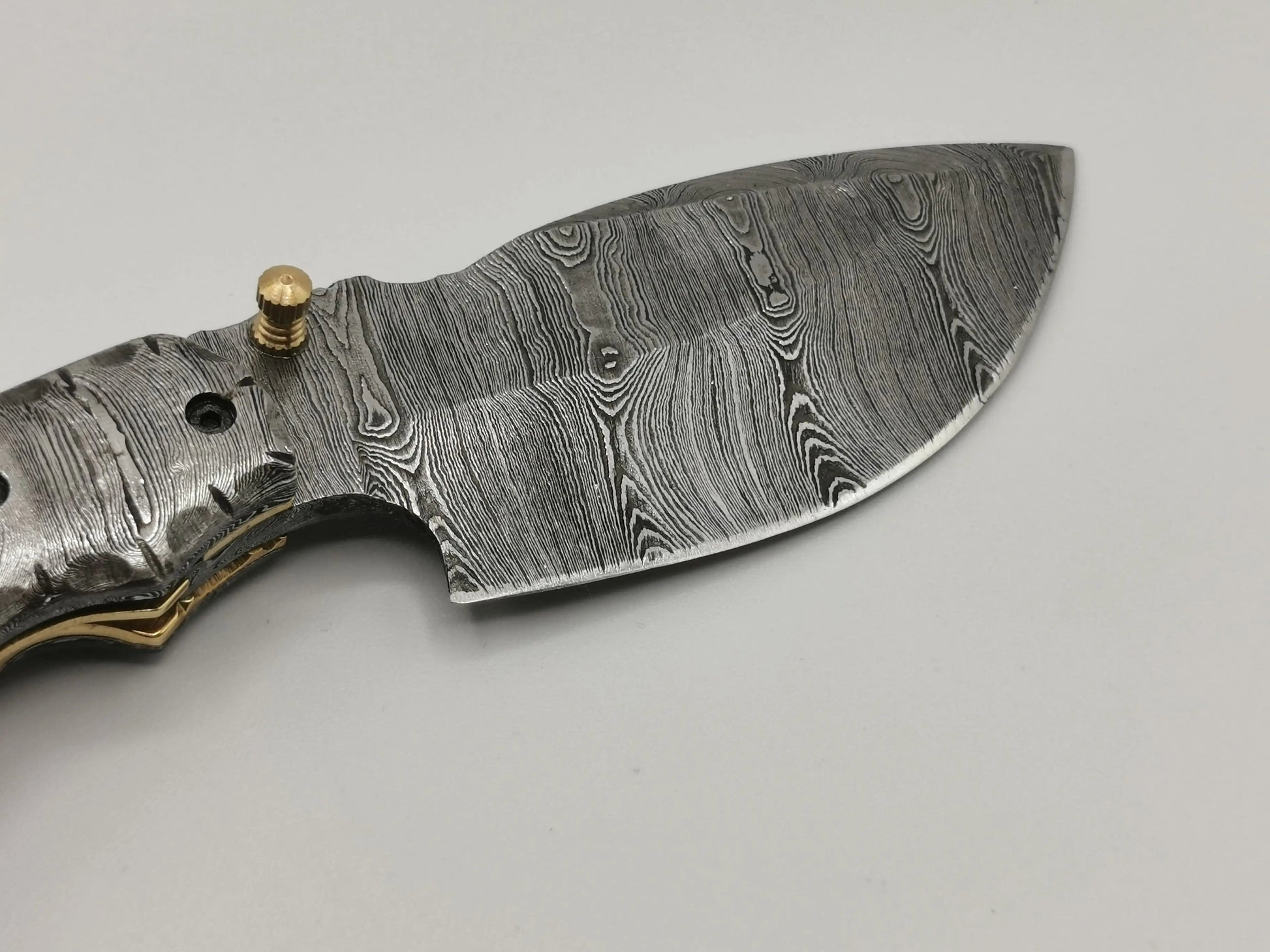 Couteau de Poche en Damas - Le Roussillon Hosteel