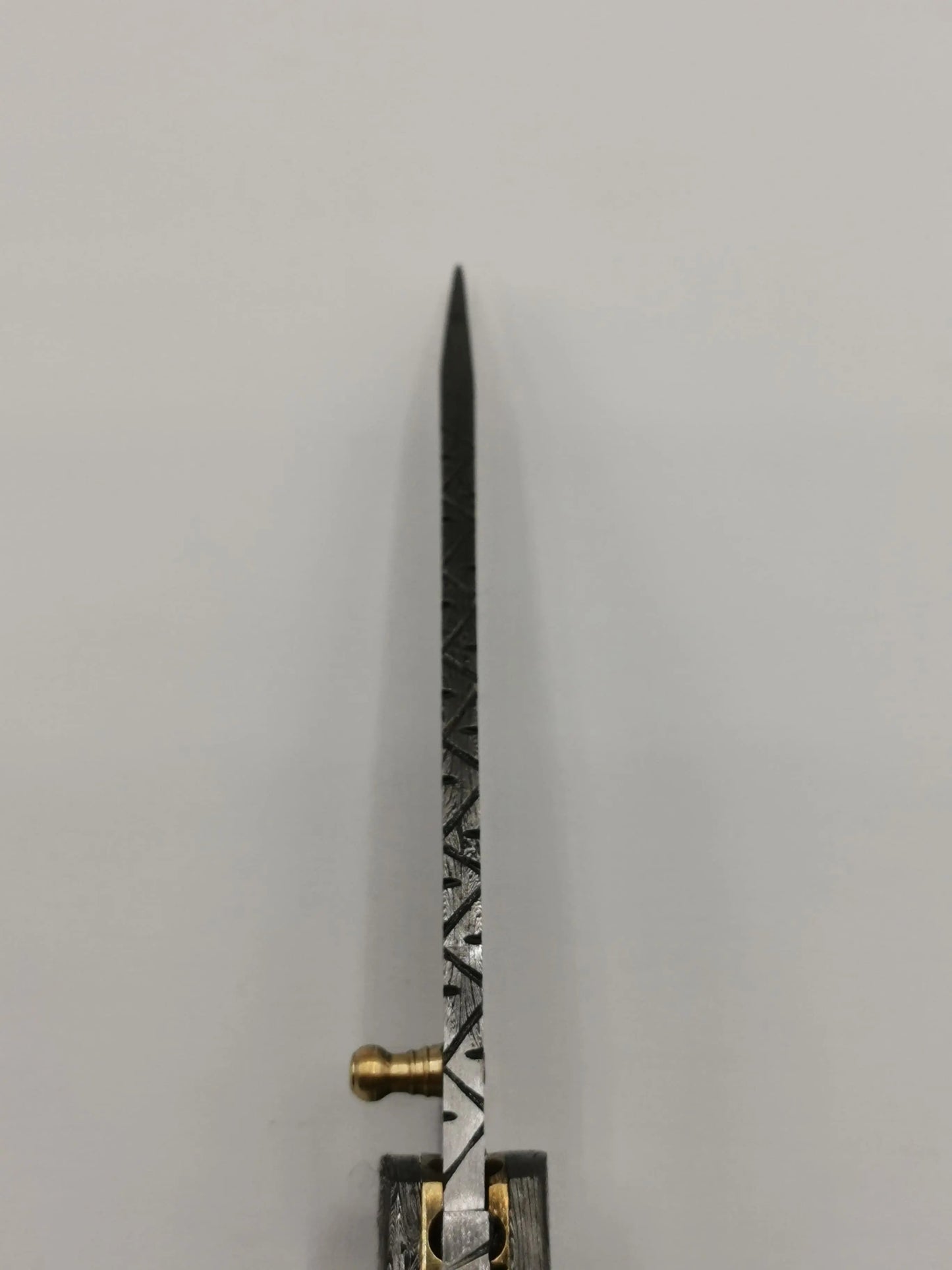 Couteau de Poche en Damas - Le Salicorne Hosteel