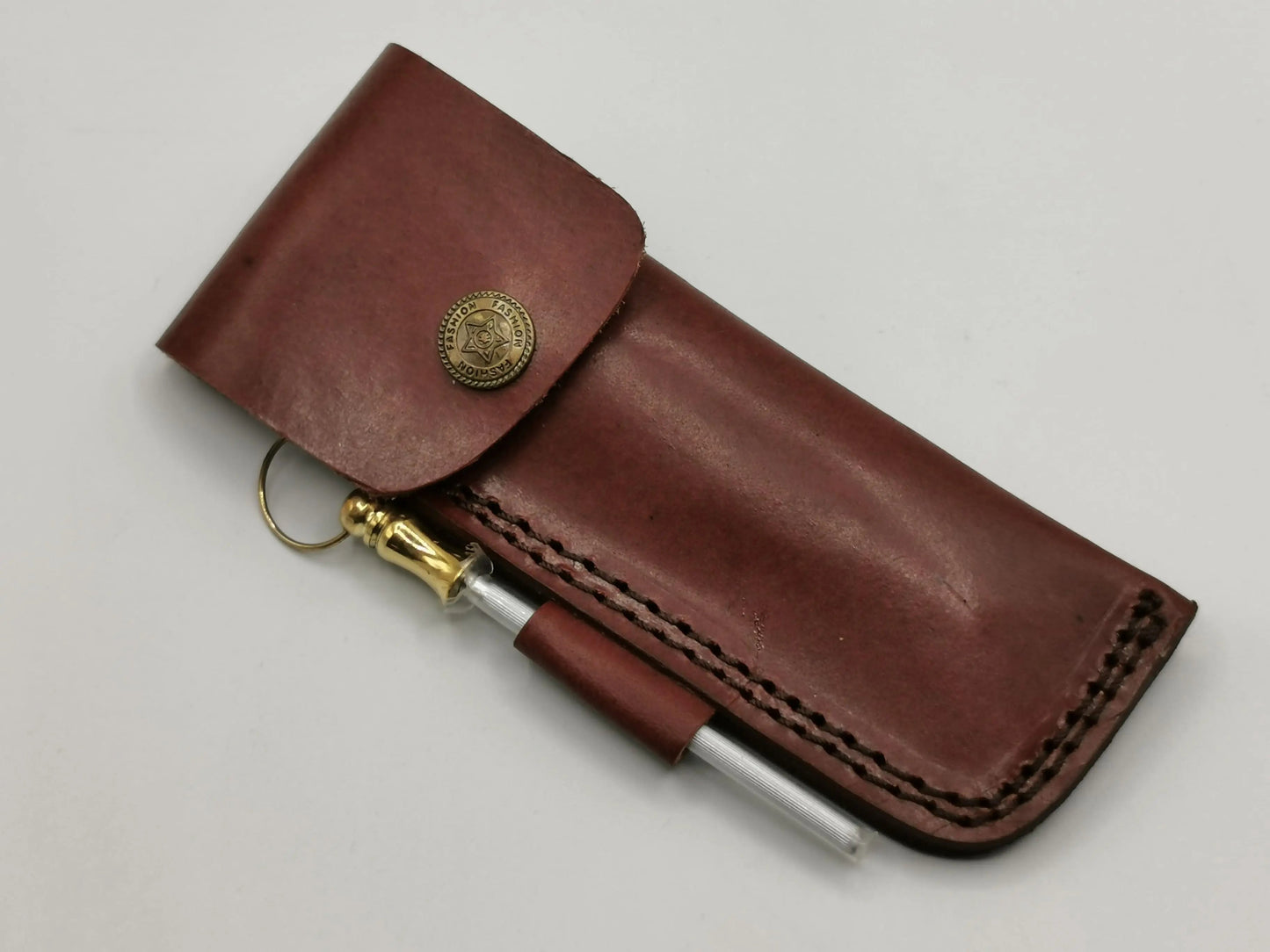 Couteau de Poche en Damas - Le Salicorne Hosteel