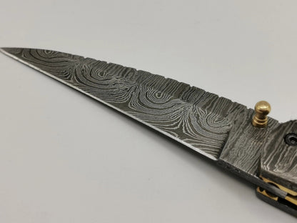 Couteau de Poche en Damas - Le Salicorne Hosteel