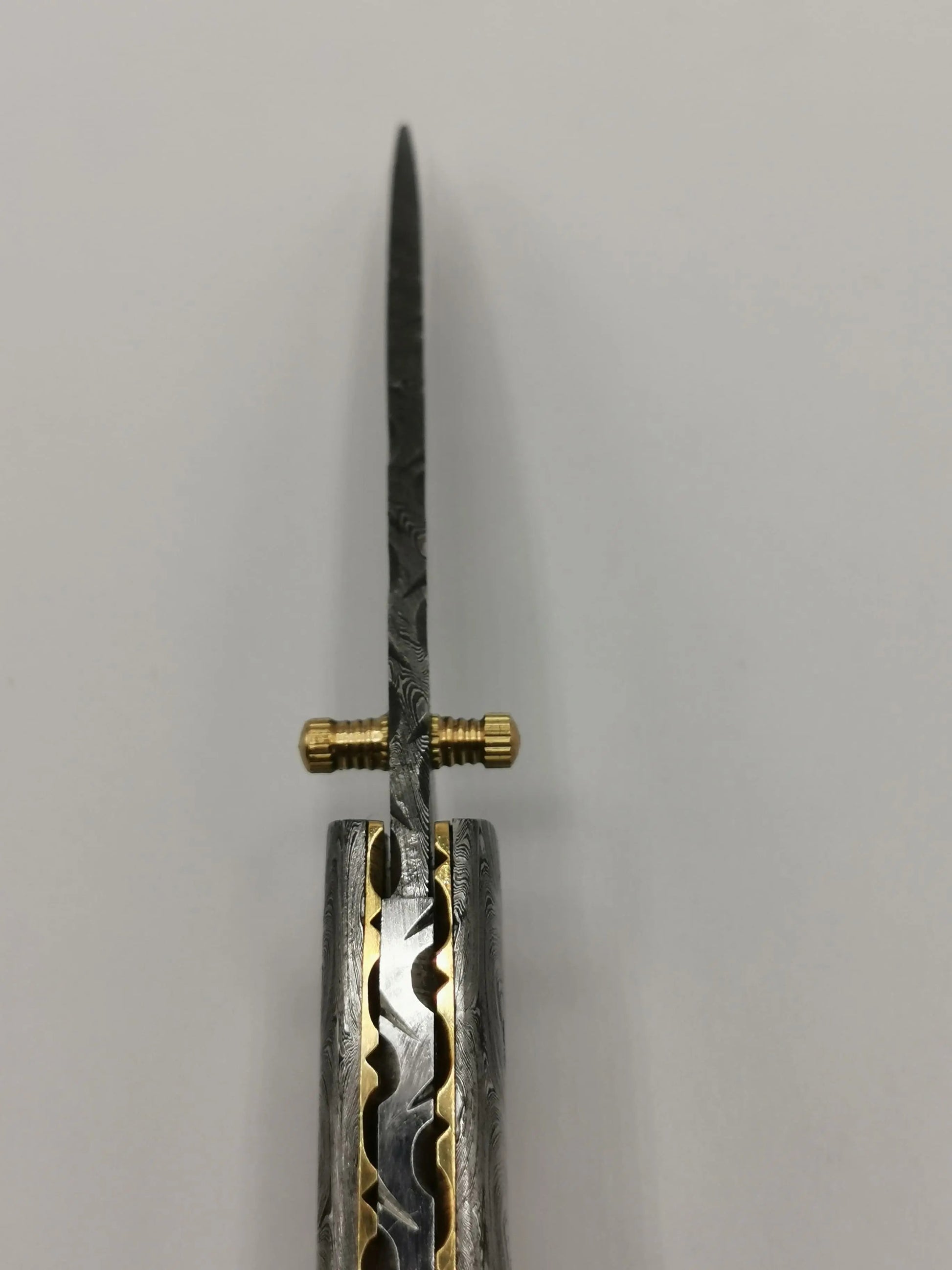 Couteau de Poche en Damas - Le Saren Hosteel