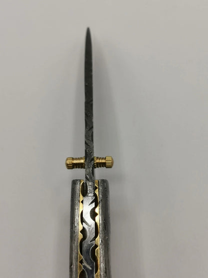 Couteau de Poche en Damas - Le Saren Hosteel