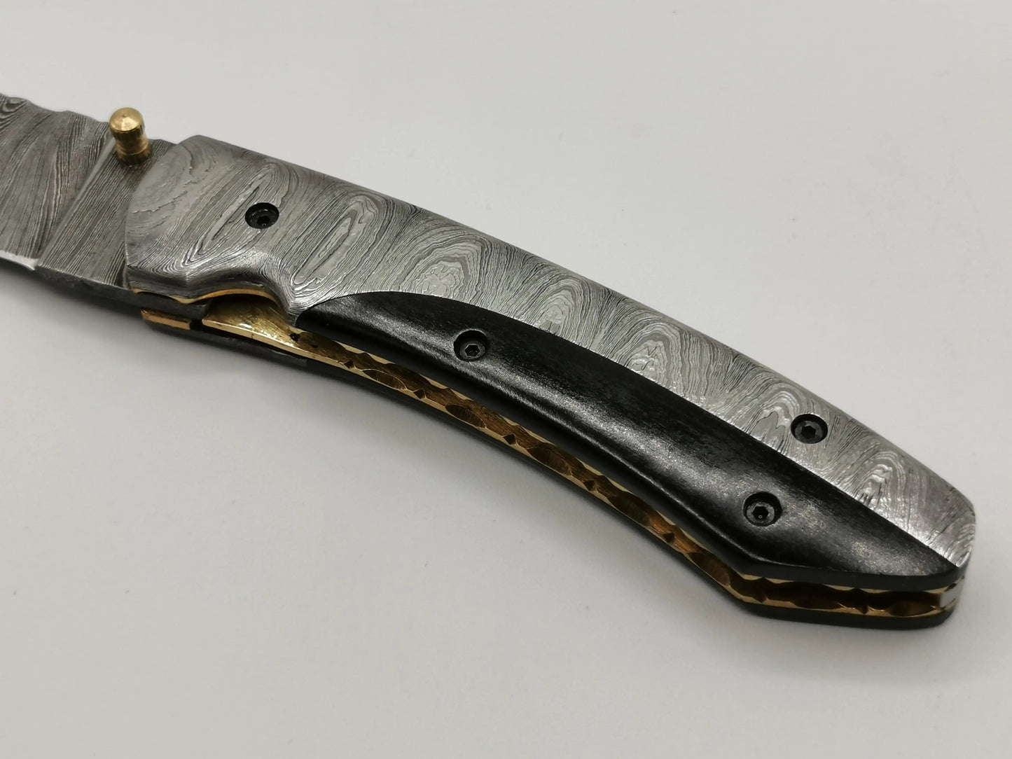 Couteau de Poche en Damas - Le Saren Hosteel