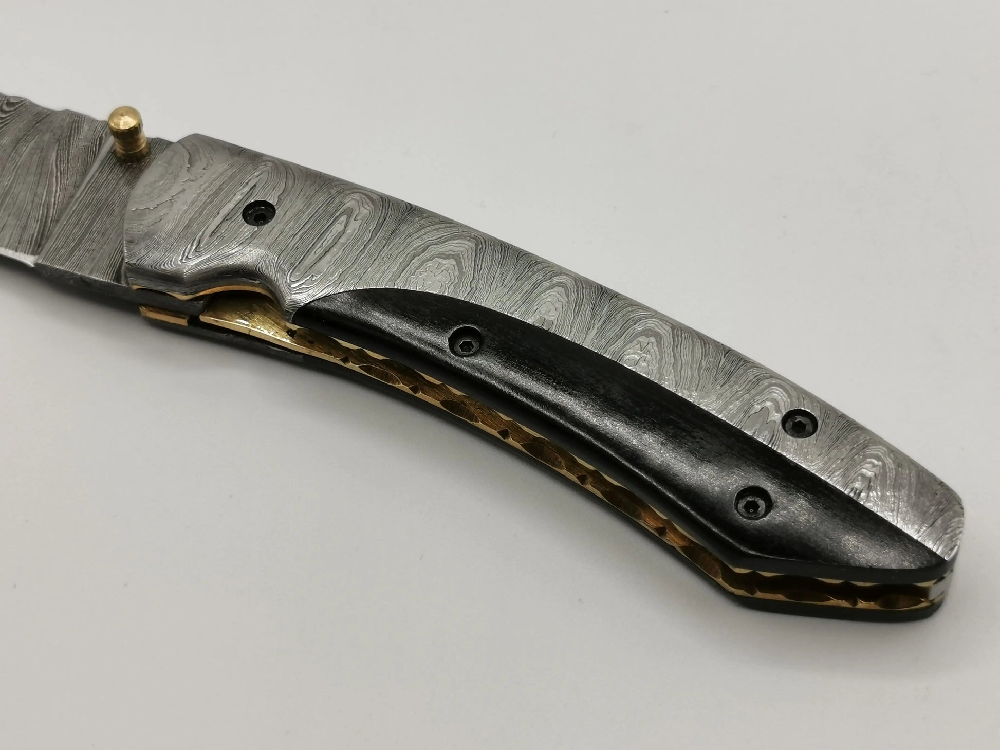 Couteau de Poche en Damas - Le Saren Hosteel