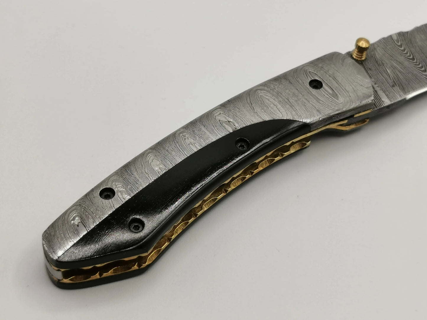 Couteau de Poche en Damas - Le Saren Hosteel