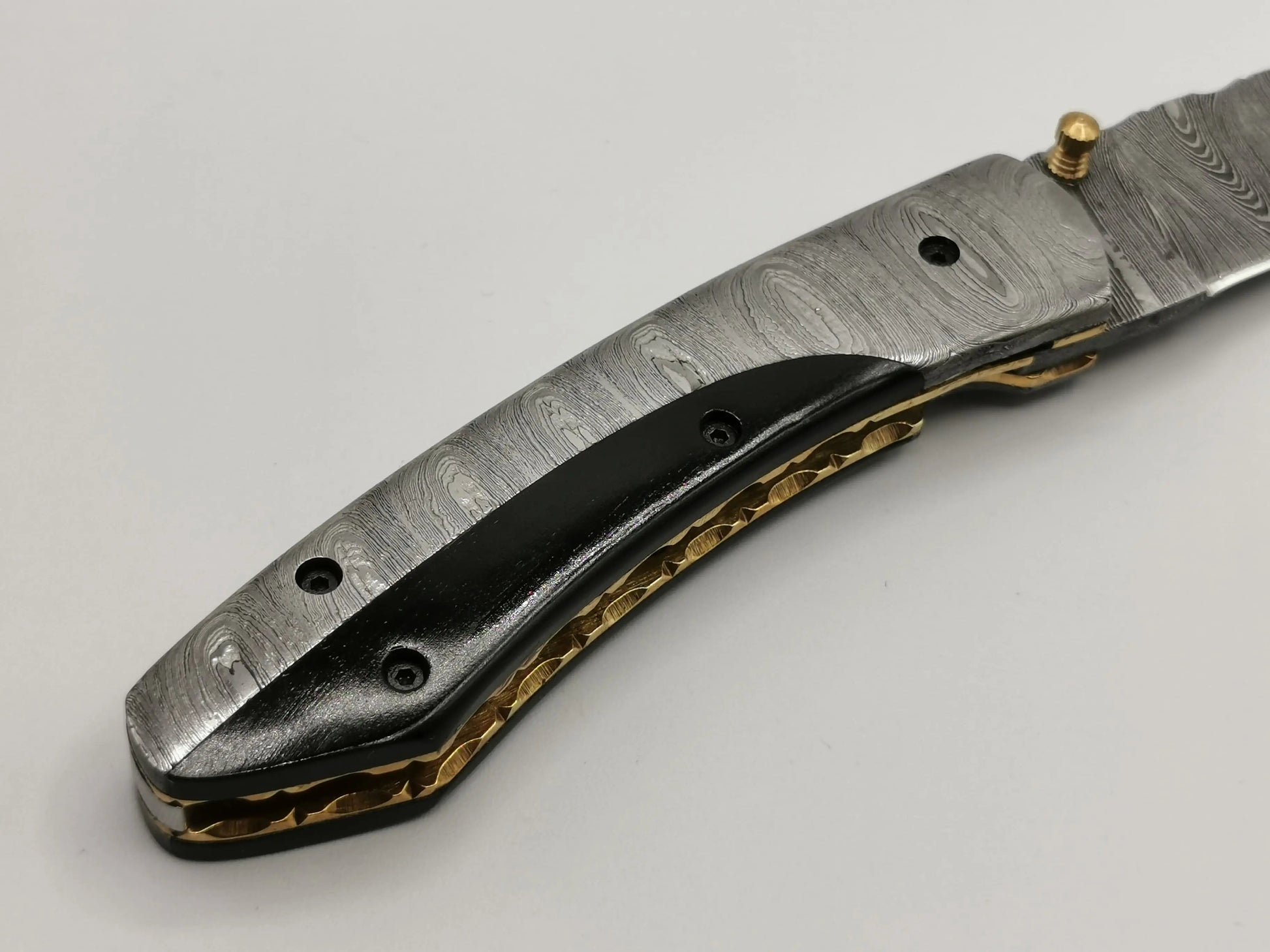 Couteau de Poche en Damas - Le Saren Hosteel