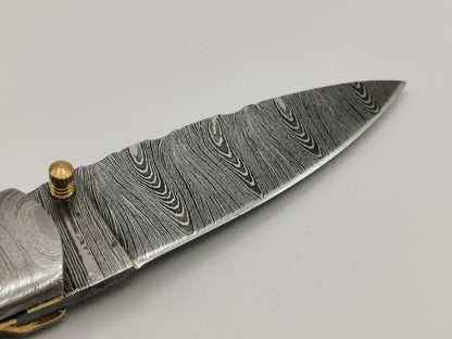 Couteau de Poche en Damas - Le Saren Hosteel