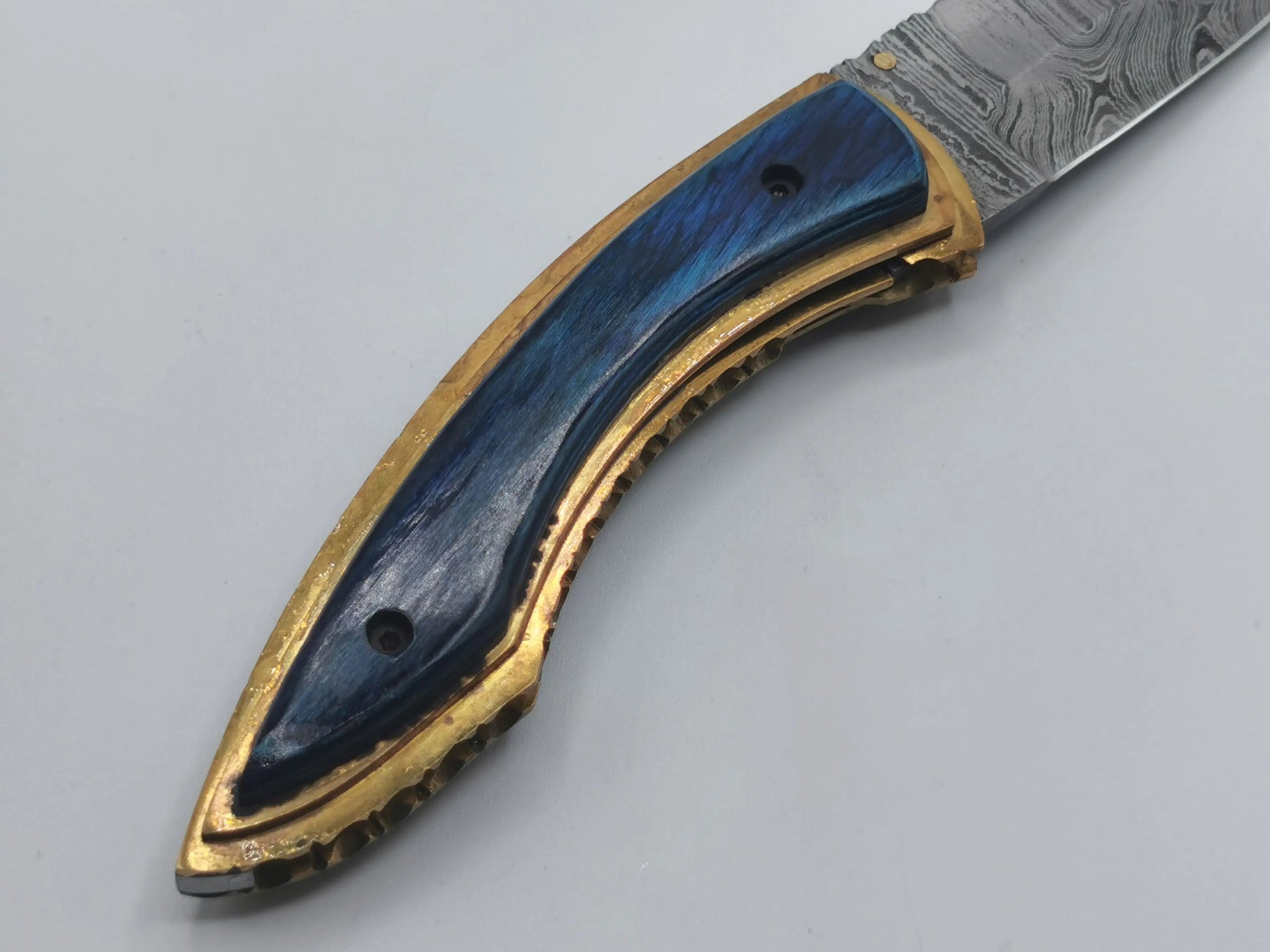 Couteau de Poche en Damas - Le Sirocco Hosteel