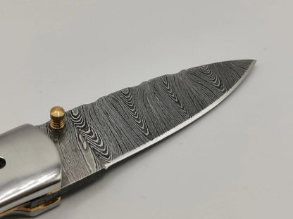 Couteau de Poche en Damas - Le Ventadou Hosteel