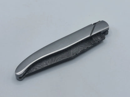 Couteau de Poche en Damas - Le Ventoux Hosteel