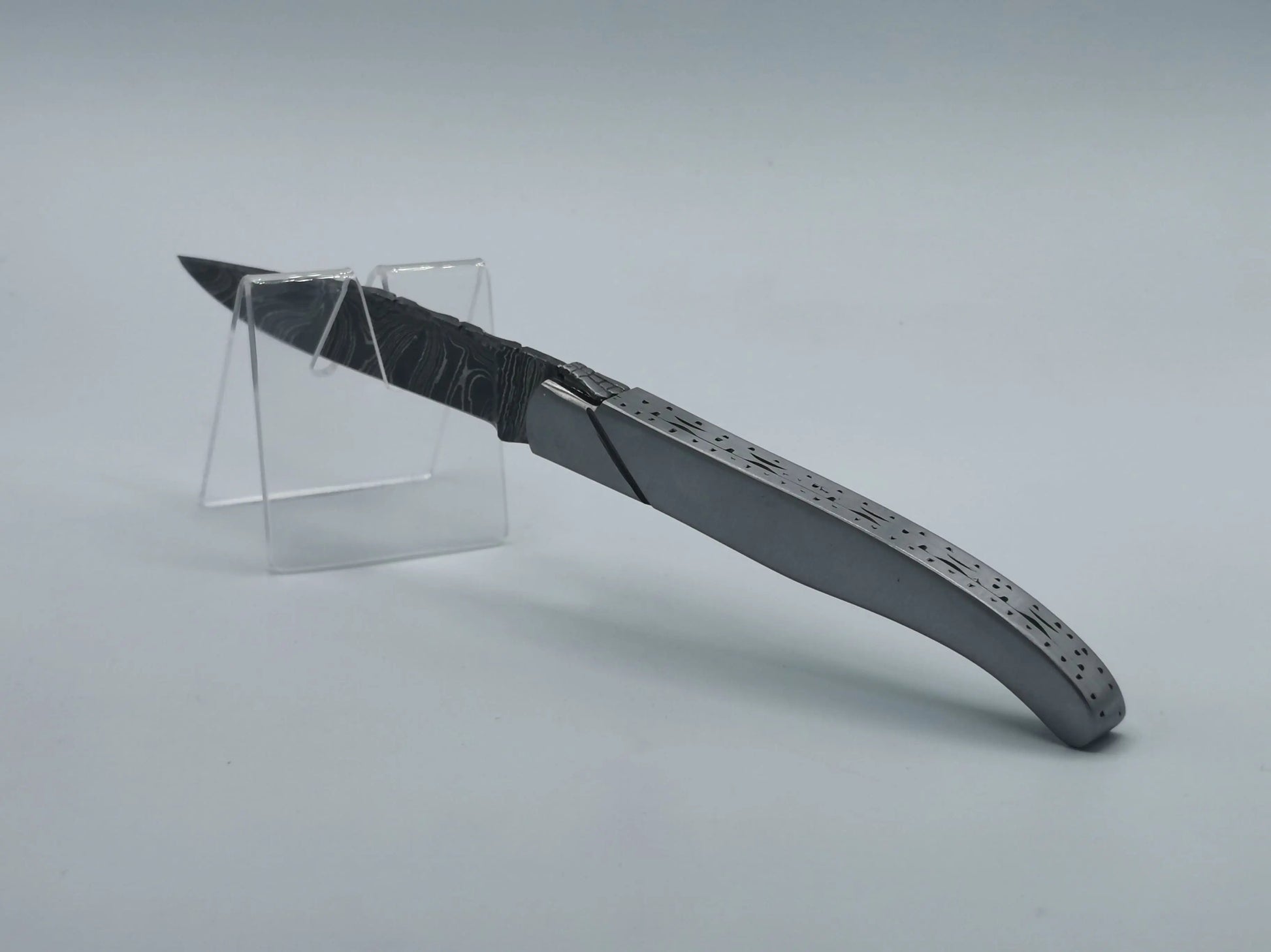 Couteau de Poche en Damas - Le Ventoux Hosteel