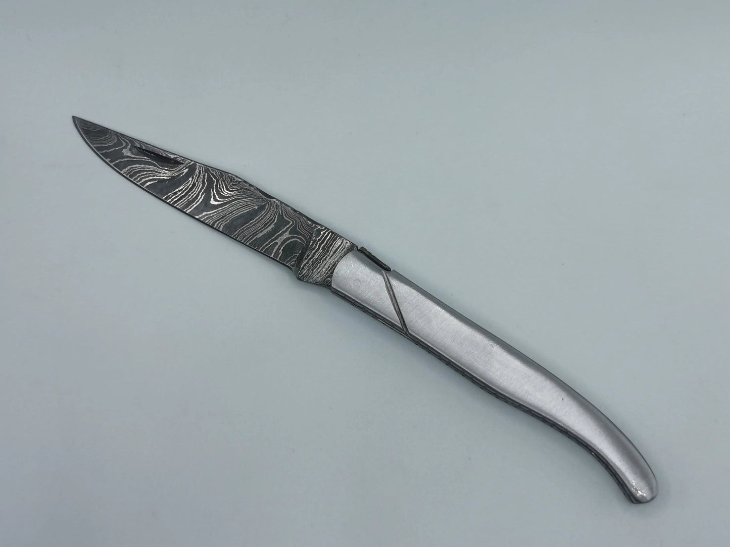 Couteau de Poche en Damas - Le Ventoux Hosteel