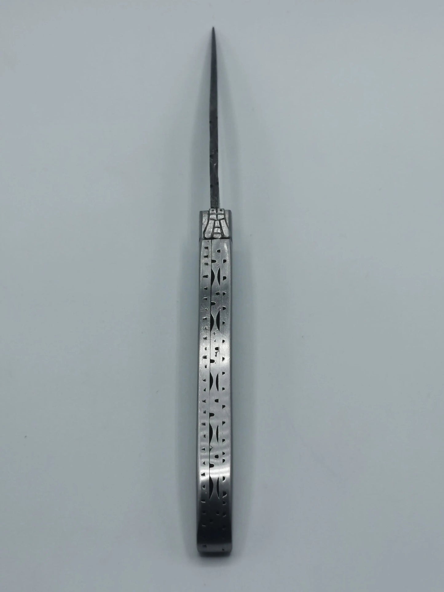 Couteau de Poche en Damas - Le Ventoux Hosteel