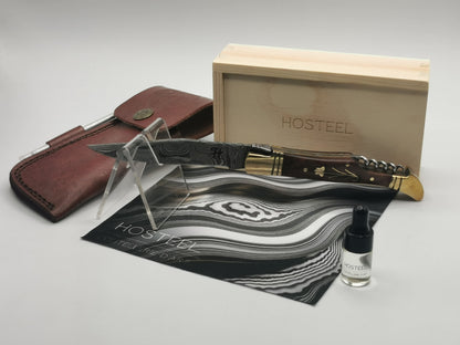 Coffret complet du couteau L'Arlésien Hosteel : couteau, étui cuir, boîte bois, huile d'entretien