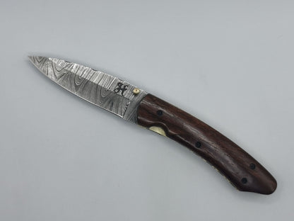 Couteau pliant acier damas Le Baou vue ouverte manche bois zébrano et noyer - Coutellerie Hosteel