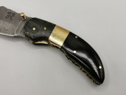Manche couteau pliant corne de buffle noire et mitre laiton Le Lou Venturi
