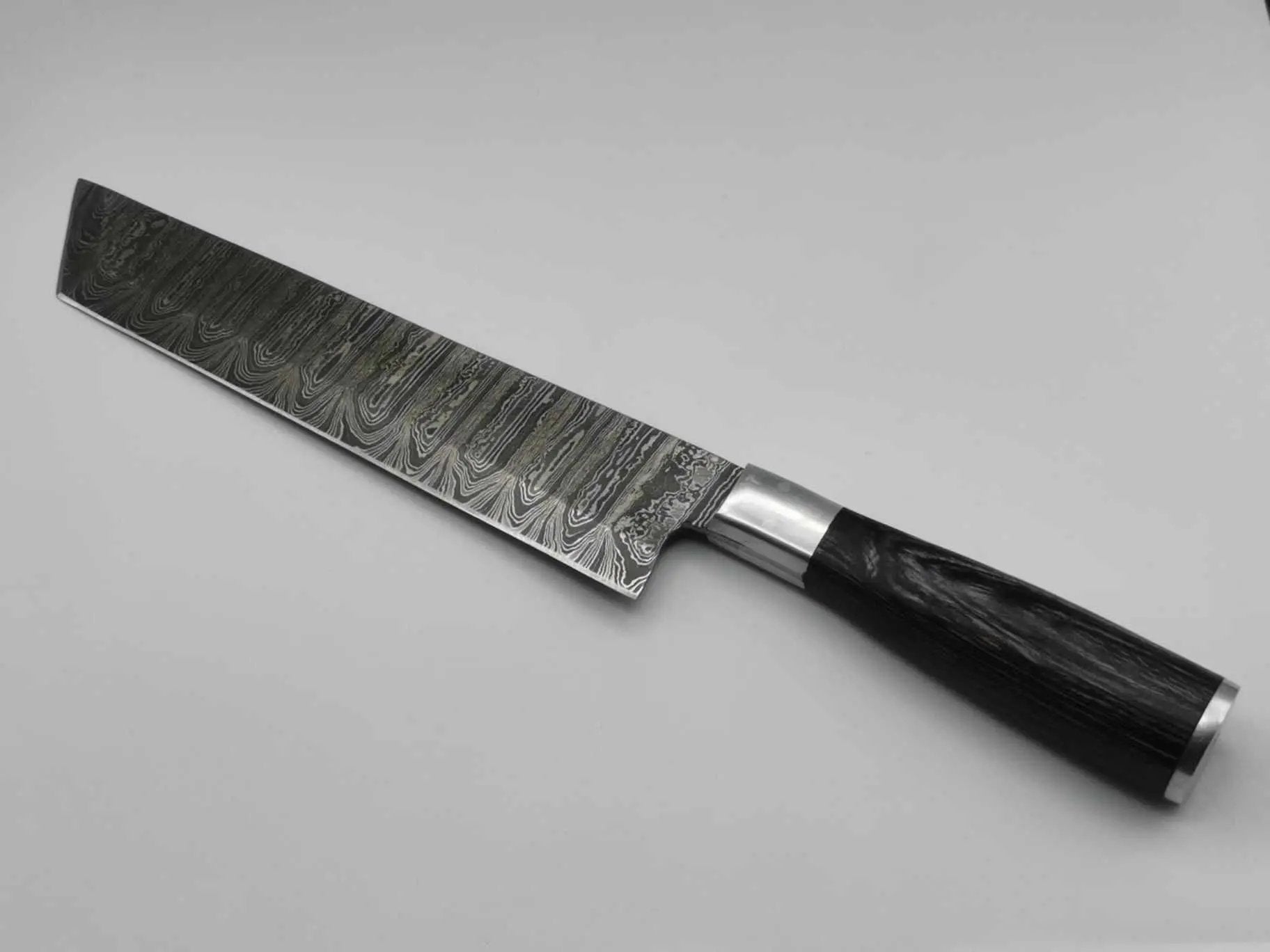 Couteau de Cuisine Santoku en Damas - Le Yamato Hosteel