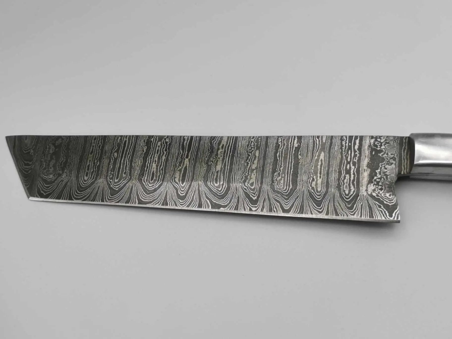 Couteau de Cuisine Santoku en Damas - Le Yamato Hosteel